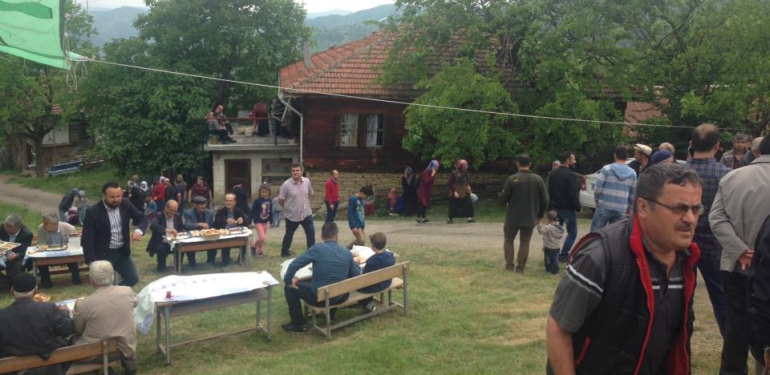 KÖYDE HIDRELLEZ COŞKUSU