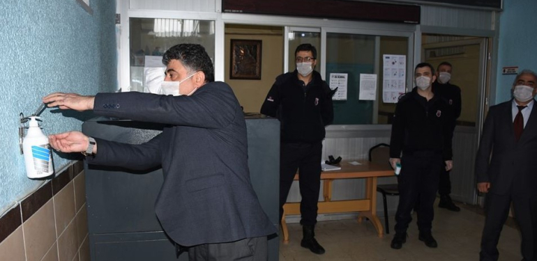 Af Yasası heyecanı yaşanan cezaevinde çalışanlara ev yasağı