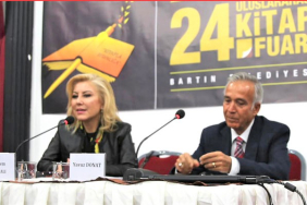 24.-bartin-kitap-fuari-boyle-gecti-yavuz-donat-sebnem-bursali