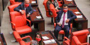 Aysu-Bankoglu-Mecliste-ozcekim-yapti_Bartin