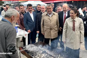 Bartin-Cakrazdaki-1.-Hamsi-Senliginde-yarim-ton-hamsi-pisirildi1