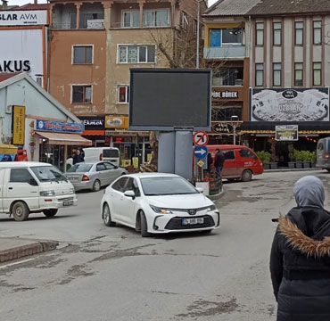CHP-mega-light-reklam-pasonunu-elestirdi