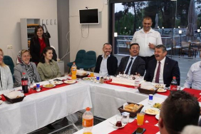 Cemal-akina-surpriz-dogum-gunu