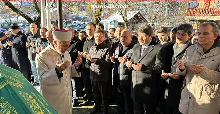 adalet-bakani-yilmaz-tunc-enistesini-kaybetti