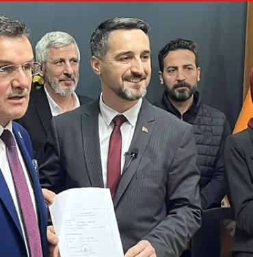 ak-partide-ilk-aday-mustafa-bozkurt