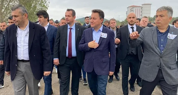 Ali Babacan “Bağımsız denetim” istedi, DEVA Partisi Amasra’yı Meclis’e taşıdı