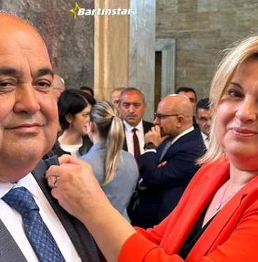 aldatmazin-rozetini-esi-fusun-hanim-takti