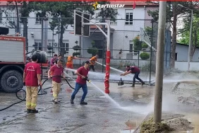 amasra-tatile-hazir-sokaklar-yikandi