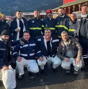 amasrali-madenciler-deprem-bolgesinde-yasadiklarini-anlattilar.-webp
