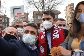 aysu-bankoglu-da-begendi-.bartina-bakan-ziyareti-jpg