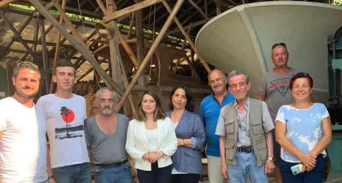 Kurucaşile’de ahşap tekne sanatı evlerin altına hapsedildi
