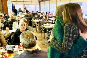 aysu-bankoglu-madenci-yakinlariyla-bulustu