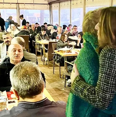 aysu-bankoglu-madenci-yakinlariyla-bulustu