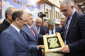 bakan-Ersoy-bartin-standinda