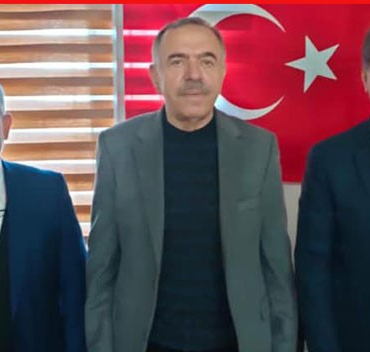 barfedde-bayrak-degisimi-zeynel-ozsoy-mehmet-yilmaz-1