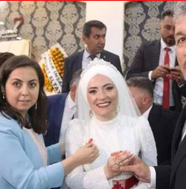bartin-ak-parti-sekreteri-evlendi