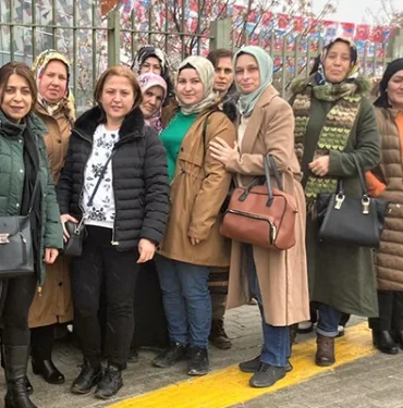 bartin-iyi-parti-kadin-kollari-ankara-arenada