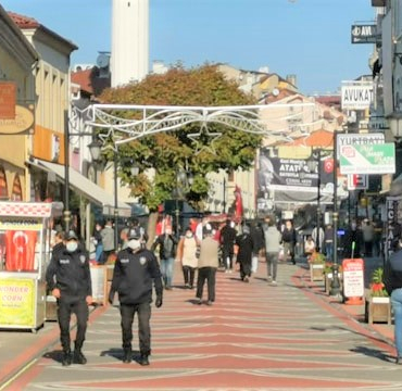 bartin-kirmizi-cadde-sigara-yasagi-basladi1-1