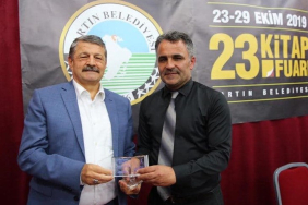 bartin-kitap-fuari.-soylesi-gungor-yavuzaslan
