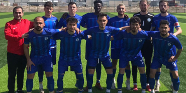 bartin-universitesi-futbol-takimi-kupa-kaldirdi