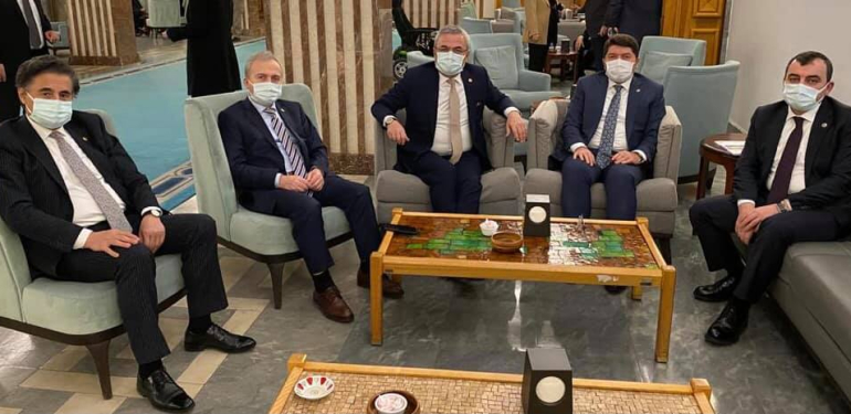 Ankara’da gecenin fotoğrafı: Üç şehrin vekilleri buluştu