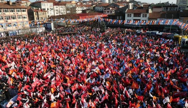 10 yıl aradan sonra tarihi kalabalık