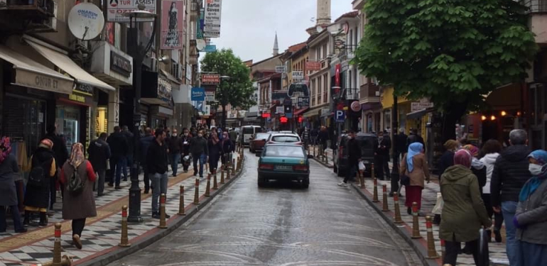 Yasakları delmek için hastane randevusu alıyorlar