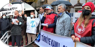 bartinda-hekimler-ve-kamu-calisanlari-eylem-yapti