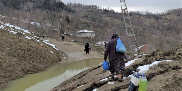 bartinda-iki-aydir-kapali-yol