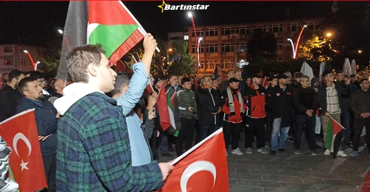 Bartın’da “Katil İsrail” sloganları! Gece yarısı eylem