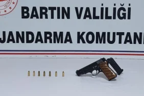 bartinda-ruhsatsiz-tabanca-ele-gecirildi
