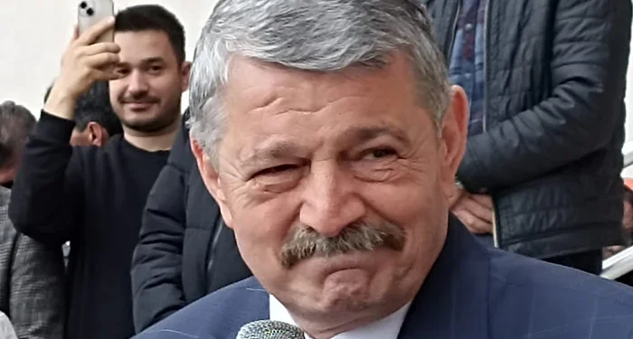 Bartın Belediyesi’nde gözyaşları sel oldu! Makamdaki son imza