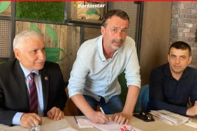 bartinsporun-yeni-hocasi-kamil-tantaoglu-imzayi-atti