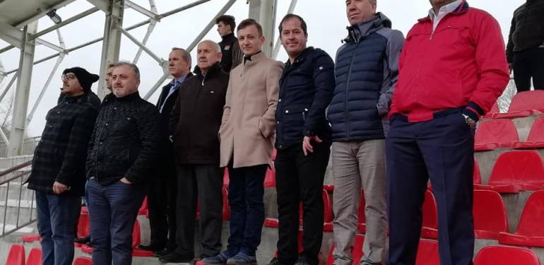 Kozcağız’da tribün boş, ırmak boyu kapalı gişe