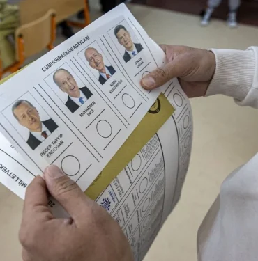 cumhurbaskanligi-secimlerinde-sandiklar-kapandi-oy-sayimina-baslandi