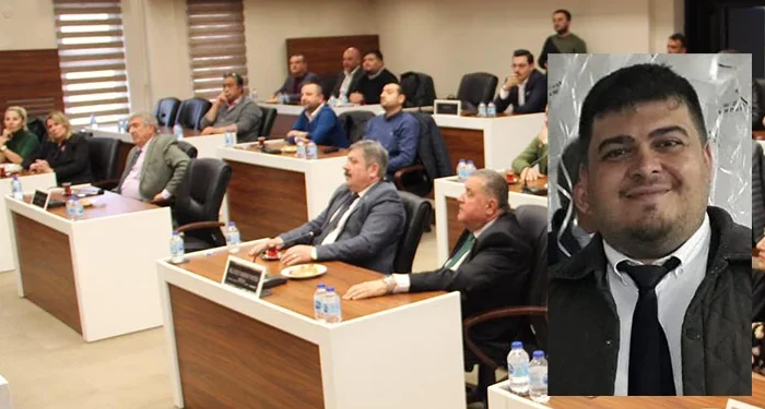 Belediye Meclisi’nin AK Partili üyesi Enes Gizli arkadaşlarına öfkeli