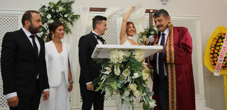 Yaz ve Çakır ailelerinin mutlu günü