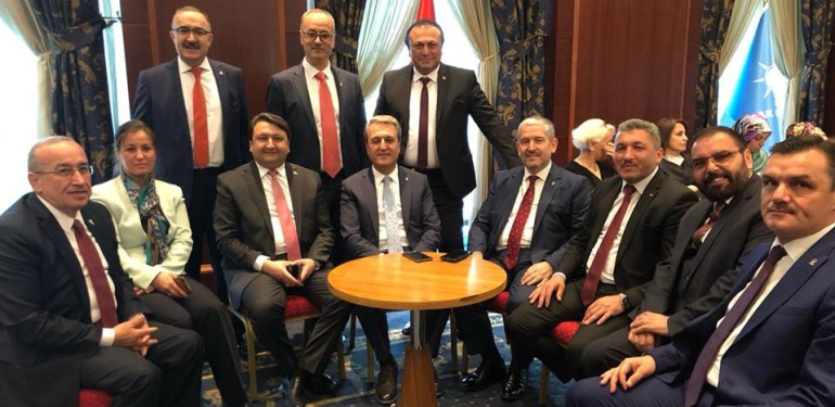 AK PARTİ ADAYLARININ TEMAYÜL SINAVI