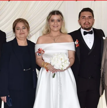 hakan-ceylanin-kizi-Guliz-dunya-evine-girdi
