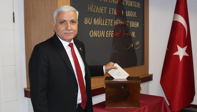 Kenan Dursun 4’üncü kez başkan seçildi, CHP oylarını da aldı