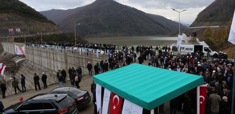 TUNÇ’TAN ELEŞTİRİLERE İLGİNÇ SİTEM