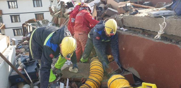 TTK’da üretim durdu! Amasra ve Zonguldaklı madenciler deprem bölgesinde