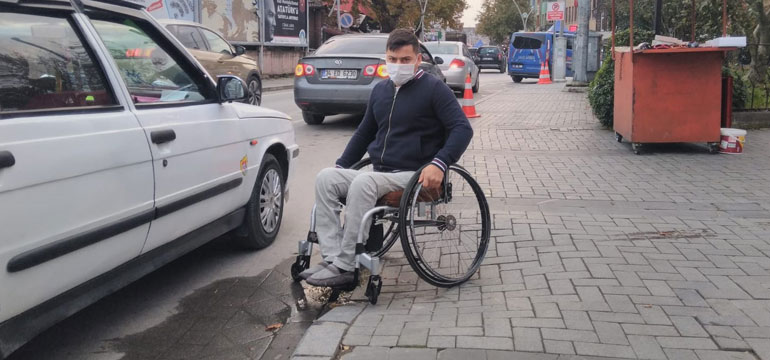 Kimseden iyilik istemiyoruz, engel olmayın yeter!