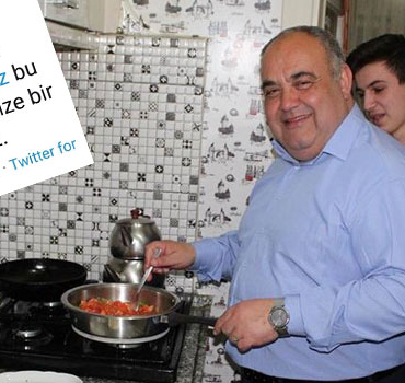 ogrenci-evinde-menemen-partisi