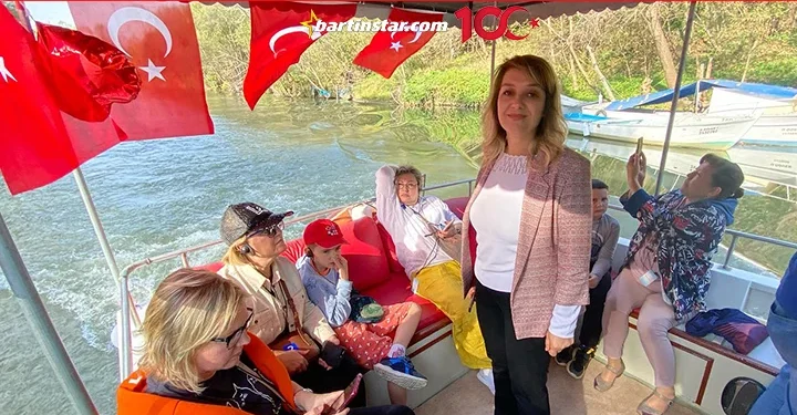 Rus turistler Bartın ırmağı ve Güzelcehisar’ı keşfetti