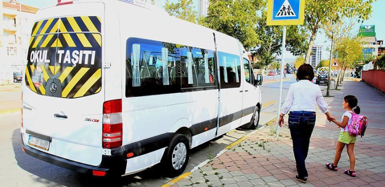 Servis şoförlerini aşılamadan yüz yüze eğitim tehlikeli