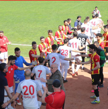 taskopru-bartinspor-sahada-ebedi-dostluk