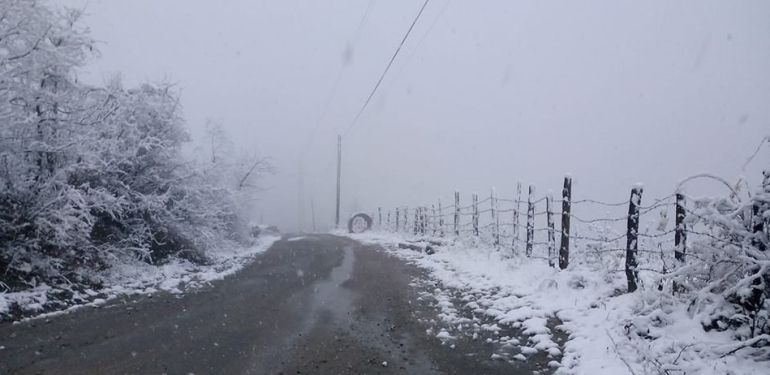 Bartın’da beklenen kar başladı