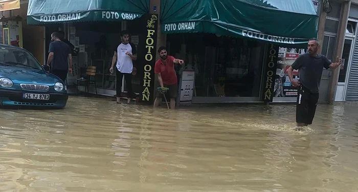 Ulus merkez ilk kez sel afeti yaşadı, yardım ekipleri gecikti