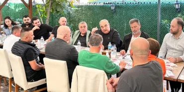 yali-esnafi-sorunlarini-aldatmaz-ve-firinciogluna-anlatti